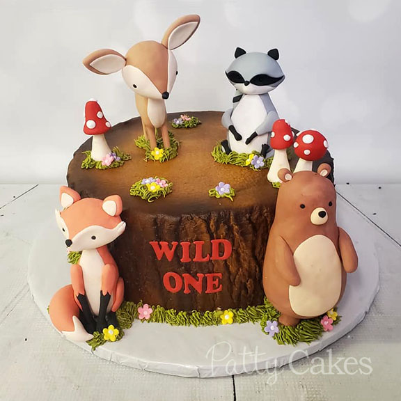 Animal Cakes Gallery / Patty Cakes / Custom Cakes, Cupcakes and More /  Highland, IL / 618-654-8180