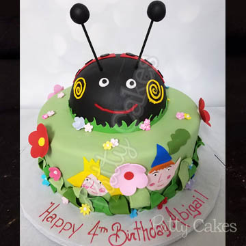 Character Cake Ben and Holly 01