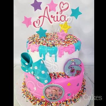 Character Cake Bow Bow 01